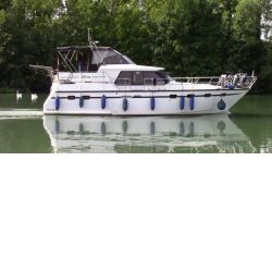 This Boat for sale is a 
Aquanaut, 
Unico, 
Used, 
Power Cruisers, 
11.40, 
Metre